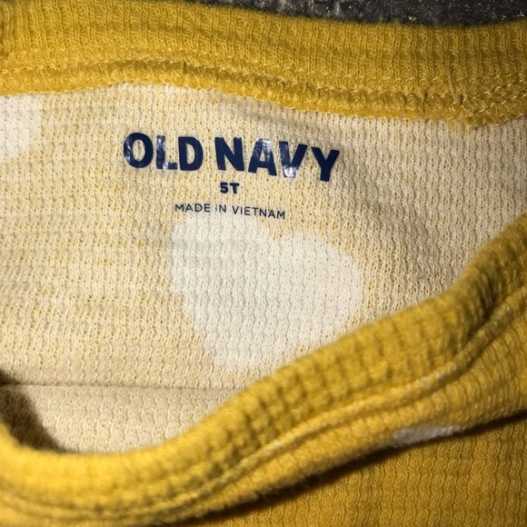 Old Navy heart thermal shirt size 5T. Bundle & Save - Picture 8 of 8